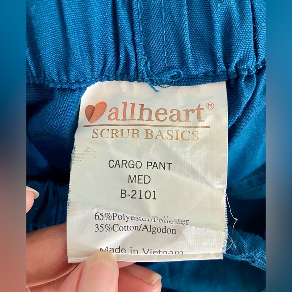 Drawstring Scrubs Pants; Blemish on Leg-Last Photo; 1” Removable Hem - Picture 3 of 8